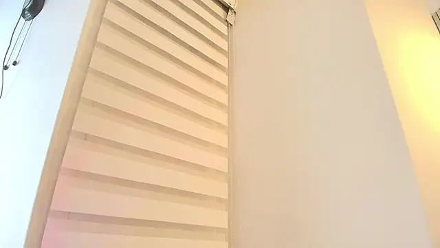 lian cameron online show from March 17, 5:54 am