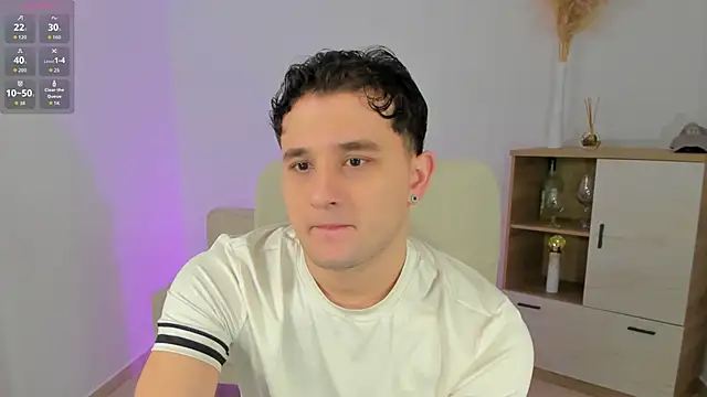 Massimo Fiore online show from February 8, 11:42 pm