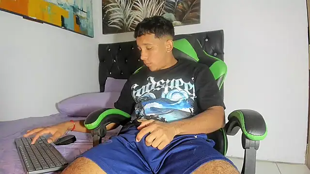 ricky spensar23cm  online show from March 19, 2:15 am