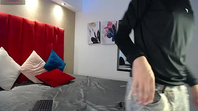 Dominik Souza online show from March 15, 5:19 pm