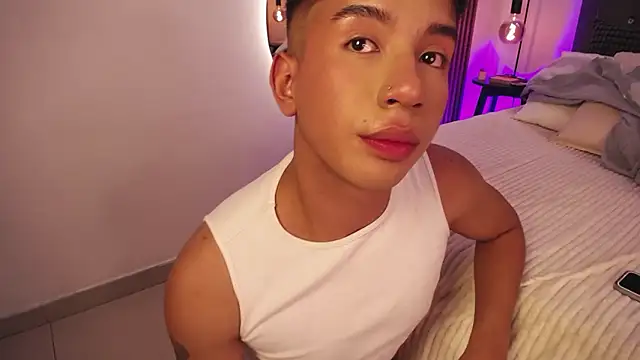 Fancy Vixen online show from March 6, 3:47 am