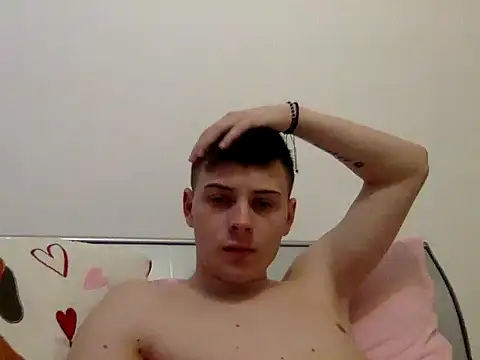 Carlos18loverboyfriend online show from March 9, 6:35 pm