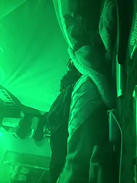 ThridLegTj online show from April 23, 12:29 pm