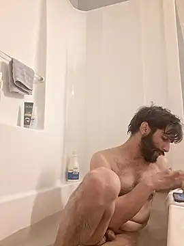 TrndSettr online show from February 3, 11:43 pm