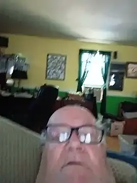 mcwire9 online show from August 9, 6:14 pm