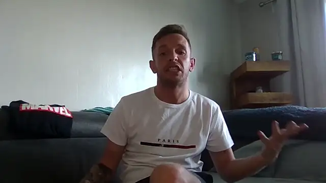 verscub6969 online show from April 26, 3:53 pm