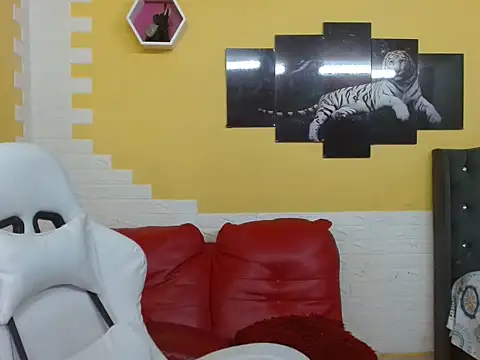 chacorta  online show from April 1, 1:24 pm