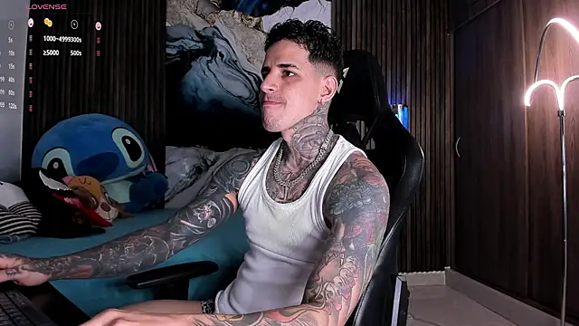 trisstann  online show from April 20, 10:12 pm