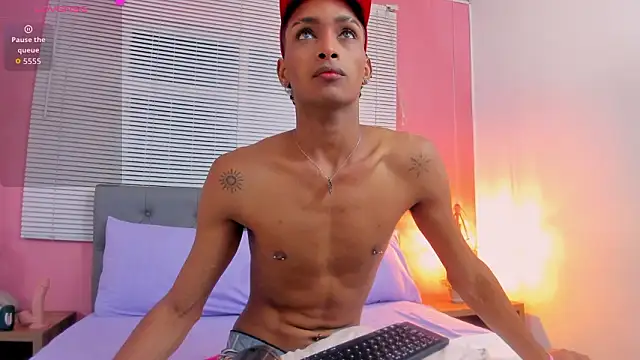 drako18  online show from February 24, 3:18 am