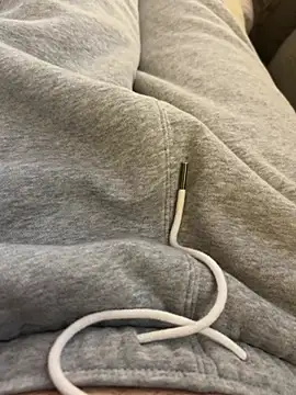 showtimebobby2424 online show from February 15, 7:11 pm