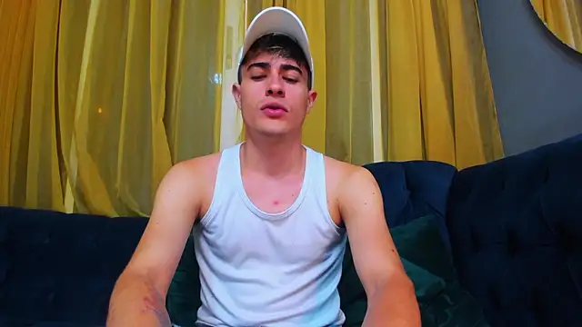 KairoBlaaze online show from February 20, 2:08 am