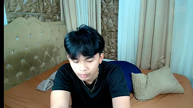 xlovercutietwink online show from February 10, 6:01 pm