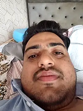 hunterkingshan online show from February 3, 9:58 am