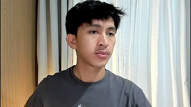  andrie69  online show from April 9, 12:41 am