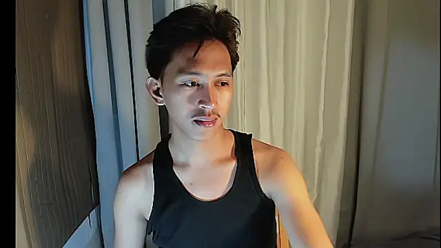  andrie69  online show from June 26, 8:44 pm