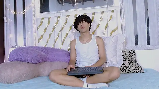 ian smith  online show from March 5, 12:12 pm