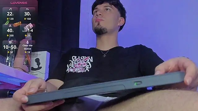 manu  05 online show from February 6, 11:23 pm