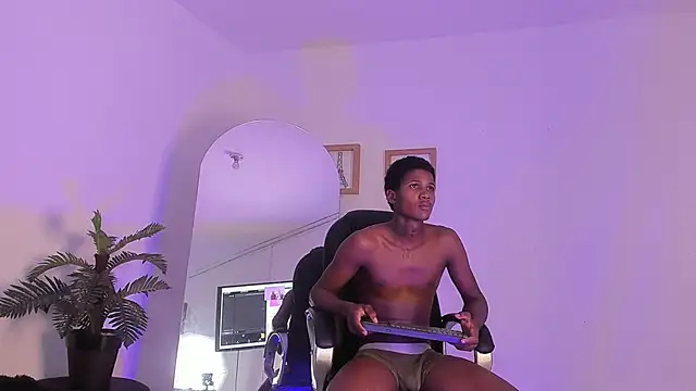 im oleiderr online show from February 19, 4:20 am