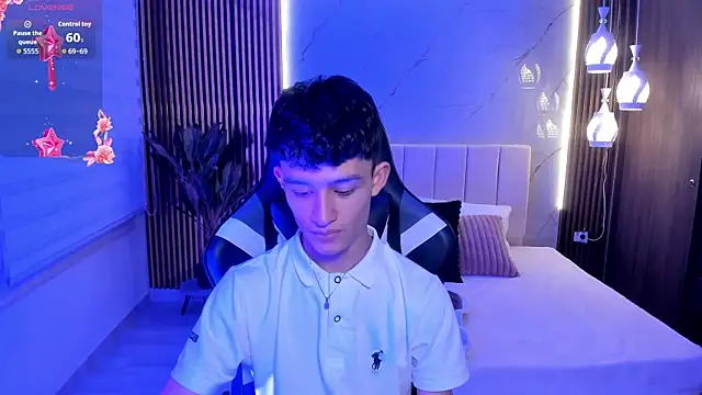 Patrick Howland  online show from February 19, 3:36 am