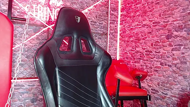 FemNoa online show from February 14, 7:31 pm