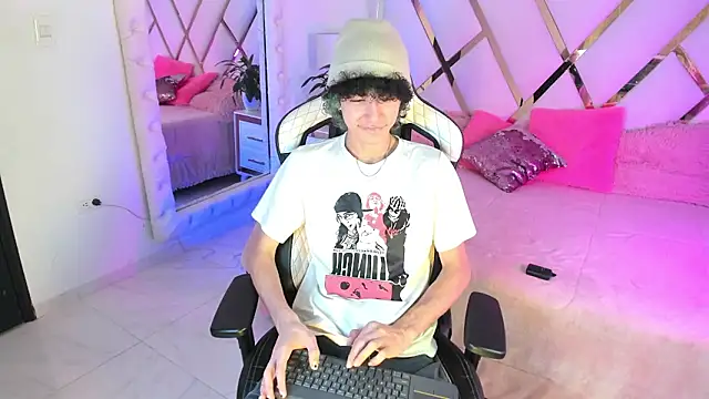 thanier 18 online show from February 25, 7:37 pm