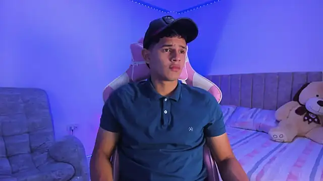 Adrian Prime  online show from April 17, 1:19 am