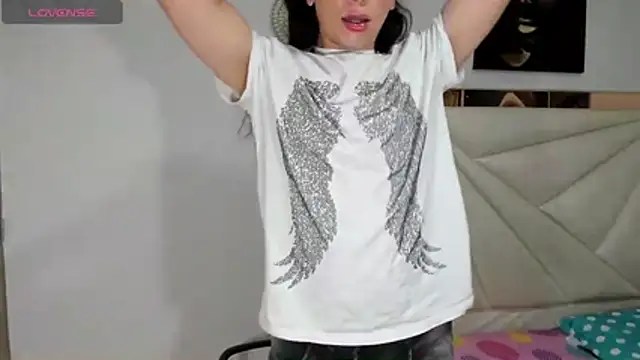 ale-noah online show from February 7, 10:44 am