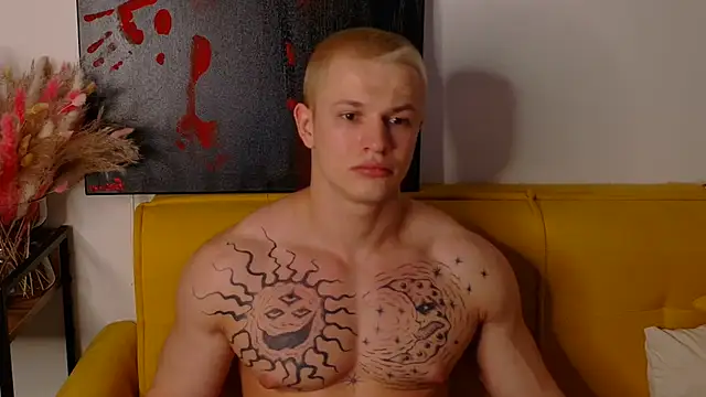 SterlingNoir online show from March 6, 8:28 pm