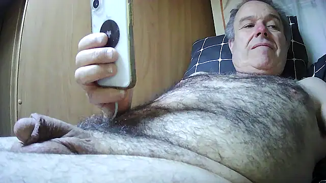 Im1208 online show from April 9, 6:03 pm