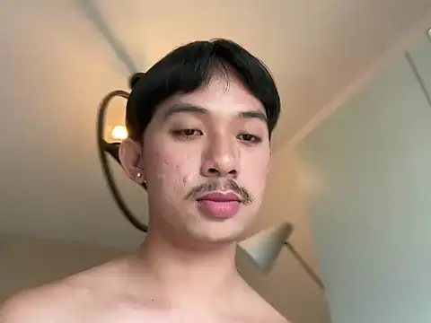 Sweetguy 102103 online show from March 13, 1:57 am