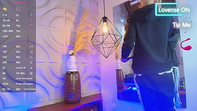 ItsZairen online show from April 20, 6:49 am