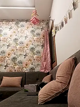 Sam03s online show from April 20, 6:32 pm