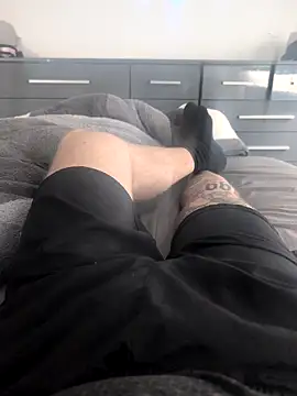 dave32000 online show from February 21, 2:40 pm