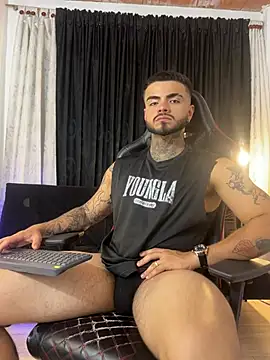 Benjii Carter1 online show from March 8, 3:54 am