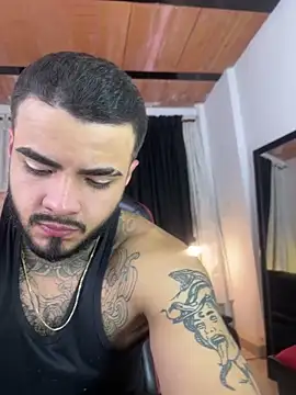 Benjii Carter1 online show from March 28, 3:51 am