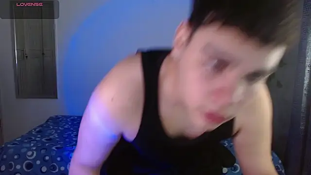 eithan jonnes online show from March 14, 8:27 pm