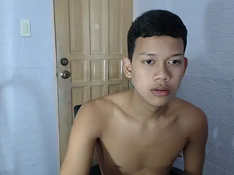 UrAsian Turjak online show from February 16, 8:12 am