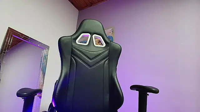 Noah-JONES online show from February 17, 3:38 am