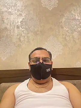 maleattention online show from March 17, 6:10 pm