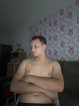 Enzogabrielll0501 online show from April 8, 8:17 pm