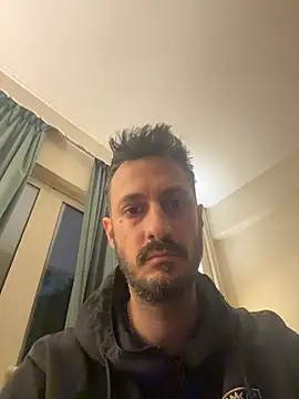 livegreek online show from April 4, 6:05 pm