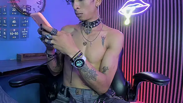 Maximoking26 online show from March 14, 5:36 am