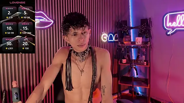 Maximoking26 online show from April 21, 1:42 am