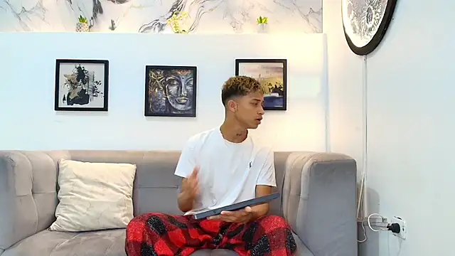 GOLD BOYS online show from June 3, 7:43 am