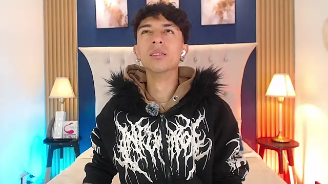 Aiden Rivers  online show from July 17, 1:07 pm