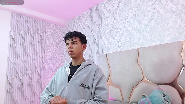 keahi tay online show from March 14, 11:39 am