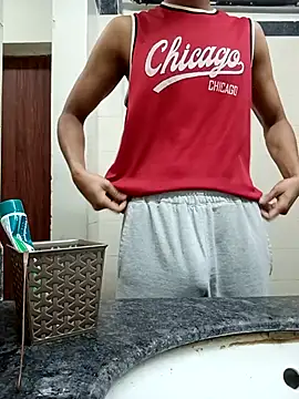 peanutbutteater online show from April 22, 7:13 am