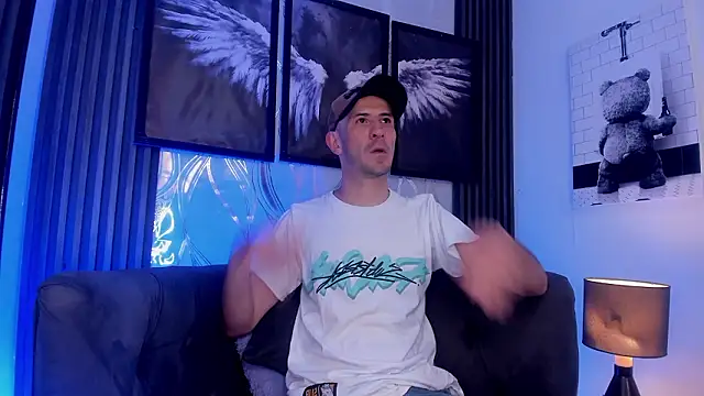 Milanwhite  online show from February 23, 11:34 am