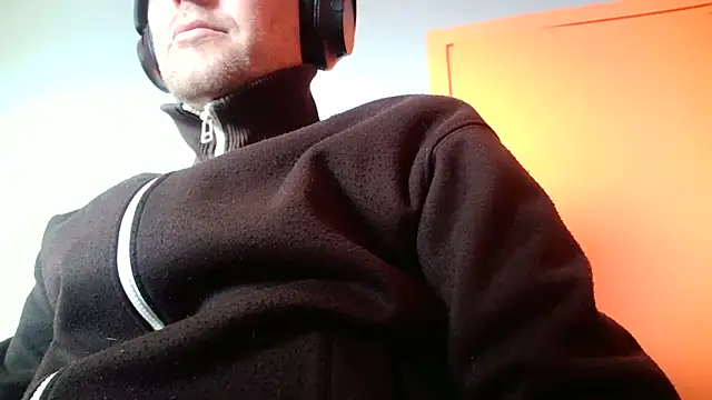 truble78 online show from April 14, 8:14 am