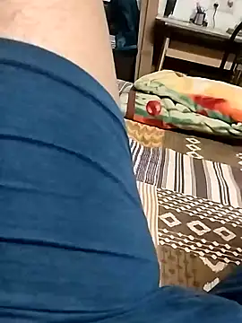 smallthickdick115 online show from March 31, 6:15 am